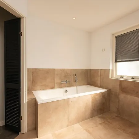 Groepsvilla Met Hottub & Sauna | 12 Personen 阿帕多恩