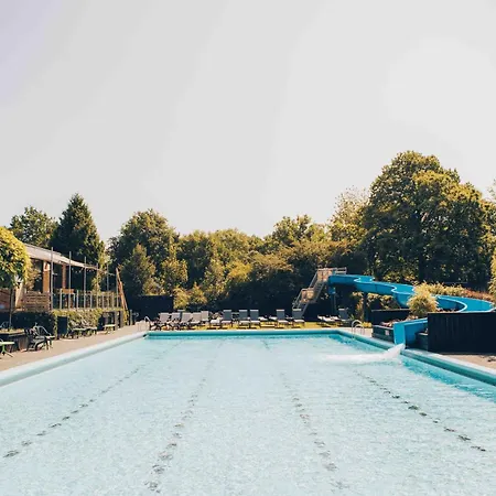 וילה Ruime Groepsvilla Voor 12 Personen Met Terras En Tuin