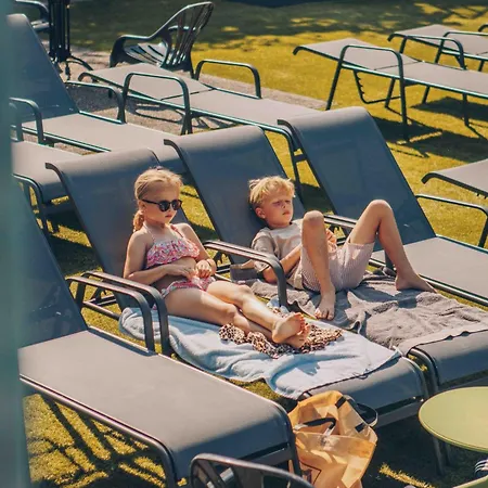 Groepsvilla Met Hottub & Sauna | 12 Personen 别墅 阿帕多恩