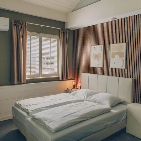 Groepsvilla Met Hottub & Sauna | 12 Personen 别墅