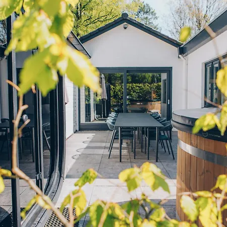 Groepsvilla Met Hottub & Sauna | 12 Personen 别墅 阿帕多恩