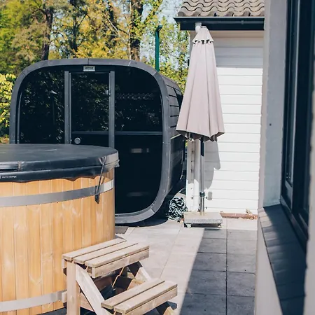 别墅 Groepsvilla Met Hottub & Sauna | 12 Personen *