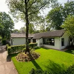 Groepsvilla Met Hottub & Sauna | 12 Personen Villa Apeldoorn