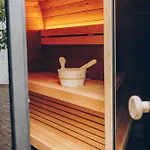 Villa Groepsvilla Met Hottub & Sauna | 12 Personen