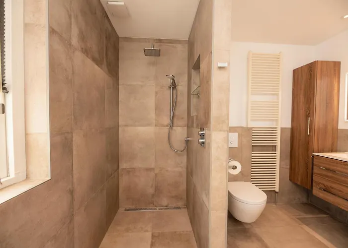 Ruime Groepsvilla Voor 12 Personen Met Terras En Tuin ヴィラ