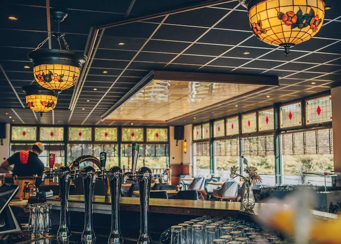 Ruime Groepsvilla Voor 12 Personen Met Terras En Tuin *